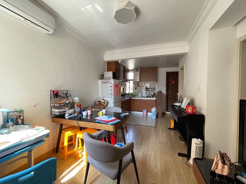 银都新村，南北两房带空中露台，精装修，田园初中